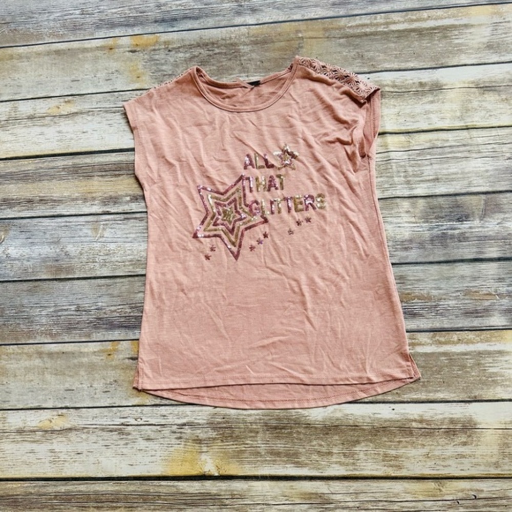 Girls adorable t shirt w/ sequins! Size 12/14